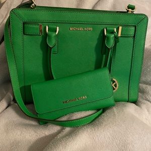 Green Michael Kors bag and wallet